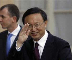 Ông Trump tiếp Ủy viên quốc vụ Trung Quốc Dương Khiết Trì trong 5 phút
