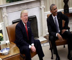 Ông Trump tố ông Obama "thọc gậy bánh xe"