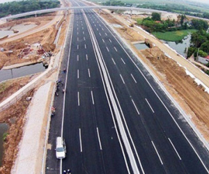 Xây cao tốc Bắc - Nam qua 20 tỉnh thành, 70% vốn xã hội hóa
