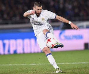 HLV Deschamps: "Benzema sẽ được gọi trở lại tuyển Pháp"