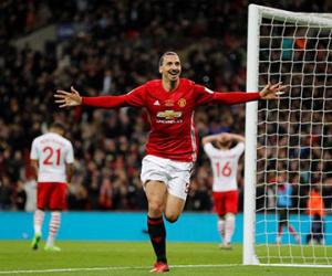 Ibrahimovic là bài toán khó của MU