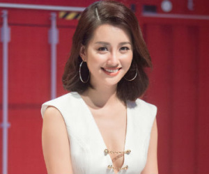 Quỳnh Chi của Thể thao 24/7 lột xác quyến rũ khi dẫn The Remix