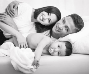 Tâm Tít viên mãn với chồng giàu, con xinh