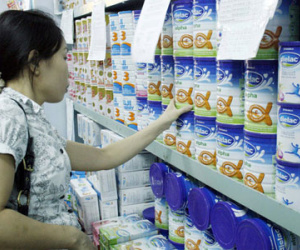 Doanh nghiệp ngoại tiếp tục kiến nghị bỏ trần giá sữa