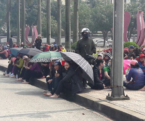 Hàng trăm tiểu thương chợ Hà Tĩnh bãi thị, kéo nhau lên tỉnh