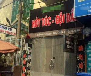 Chân dài bán dâm bạc triệu tại tiệm hớt tóc