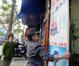 Hà Nội ra quân "đòi" vỉa hè cho người đi bộ từ 10/3