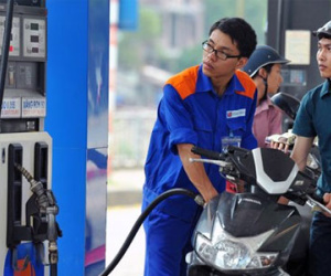 Xăng có thể giảm giá vào thứ Hai