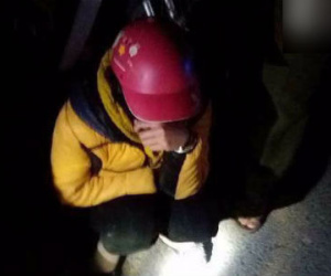 Đi làm về muộn, một phụ nữ bị yêu râu xanh ép xuống vệ đường giở trò đồi bại