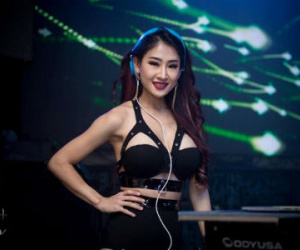 DJ Oxy bị chảy máu mũi nhiều ngày khi lưu diễn tại Canada