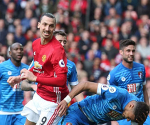 Ibrahimovic chấp nhận mọi án phạt sau vụ giật cùi chỏ