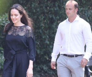 Angelina Jolie ngọt ngào khi xuất hiện bên người tình tin đồn
