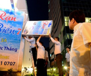 Dân Sài Gòn quay phim, chụp ảnh Phó chủ tịch Hải đi dẹp vỉa hè