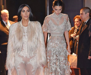 Kim Kardashian táo bạo với váy xuyên thấu