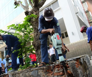 Thêm một lãnh đạo hứa "từ quan" nếu không dẹp được vỉa hè Sài Gòn