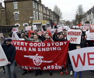 CĐV Arsenal biểu tình lớn, đòi HLV Wenger ra đi