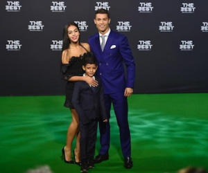 Cristiano Ronaldo sẽ đón thêm con sinh đôi