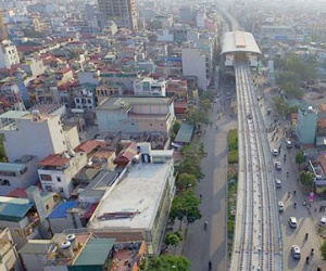 Ngắm tuyến đường sắt trên cao phục vụ 3 vạn khách mỗi giờ ở Hà Nội