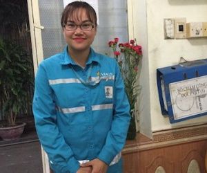 Nữ nhân viên sân bay trả lại 150 triệu đồng hành khách bỏ quên