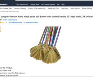 20 USD một chiếc chổi đót bán trên Amazon