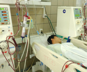 Hà Nội: Công bố 4 cửa hàng bán rượu chứa cồn methanol vượt chuẩn