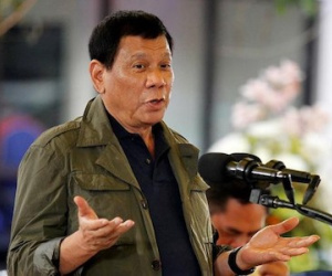 Ông Duterte cho phép tàu Trung Quốc khảo sát lãnh thổ Philippines