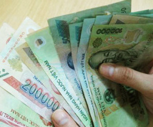 Bắt bốn thanh tra giao thông nhận tiền xe quá tải