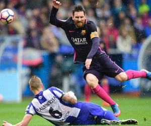 Chiếc giày Vàng 2016/17: Aubameyang và 2 sao lạ áp sát Lionel Messi