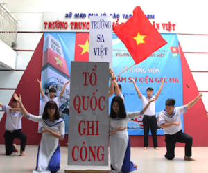 Học sinh Sài Gòn ôn lịch sử trận chiến Gạc Ma