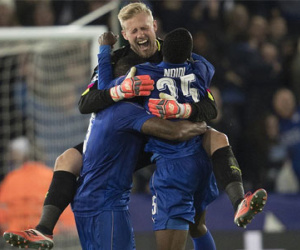 Leicester viết tiếp chuyện cổ tích ở Champions League