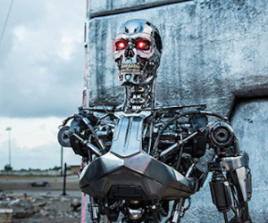 Robot "nổi loạn giết người" trong nhà máy