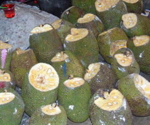 Đại biểu HĐND mua trái mít, được tặng... thuốc bảo quản