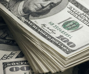 Giá USD tại ngân hàng thương mại đồng loạt lao dốc mạnh