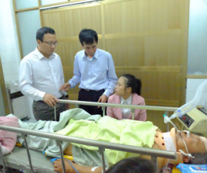 Vụ xe đón dâu đâm vào xe tải: 12 người xuất viện, 4 người đã qua cơn nguy kịch