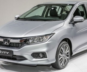 Honda City 2017 cháy hàng tại Malaysia