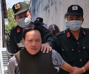 Khởi tố người đâm thủng bụng sếp