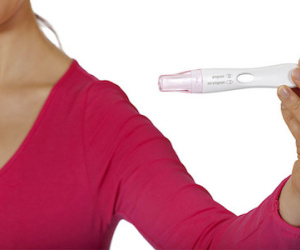 Bé gái 11 tuổi sắp thành bà mẹ trẻ nhất ở Anh
