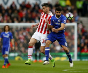 Chelsea đánh bại Stoke, vững ngôi đầu với khoảng cách 13 điểm