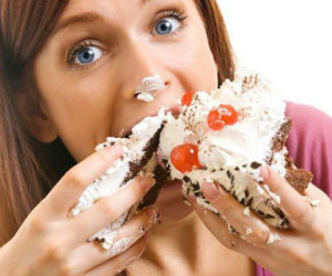 Điều gì xảy ra khi bạn ăn quá nhanh?