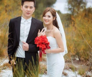 "Hot girl dân tộc" hạnh phúc bên chồng trong bộ ảnh cưới