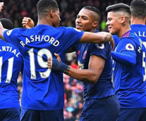 Đả bại Middlesbrough, M.U chạm cột mốc khủng ở Premier League
