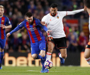 Messi lập cú đúp, Barca thắng đậm Valencia