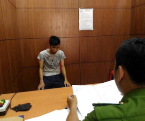 "Yêu râu xanh" dâm ô bé gái trong khách sạn ở phố Tây