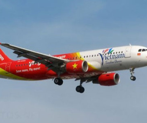 Máy bay chậm chuyến, bay vòng vì mất liên lạc với nhân viên không lưu