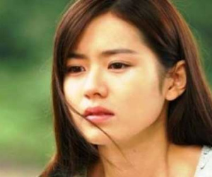 Mẹ chồng ép ly hôn vì tôi không thể sinh con