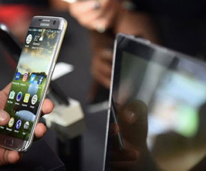 Samsung nẫng tay trên tính năng của iPhone