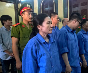 Trả hồ sơ vụ giám đốc ngân hàng chiếm đoạt 2.660 lượng vàng
