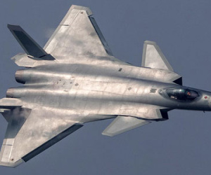 Lo ngại F-35 Mỹ, Trung Quốc vội biên chế tiêm kích tàng hình J-20