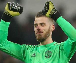 Bạn gái De Gea tìm nhà ở Madrid, MU lo lắng