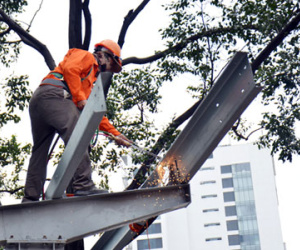Cao ốc 25 tầng bị dỡ mái hiên, nộp 58 triệu đồng phí cưỡng chế